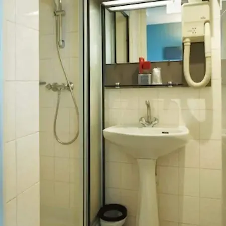 Hotel Latin Parigi